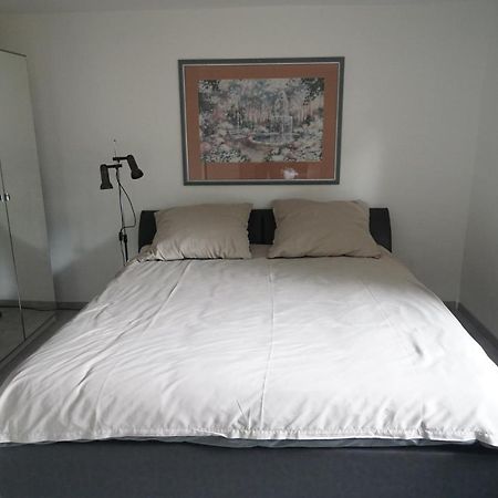 Neue Und Zentral Gelegene Wohnung In Щутгарт Екстериор снимка
