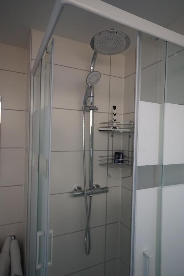 Neue Und Zentral Gelegene Wohnung In Щутгарт Екстериор снимка